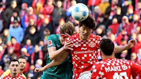 Fc Augsburg Offensiv Harmloser Fca Holt Den N Chsten Ausw Rtspunkt