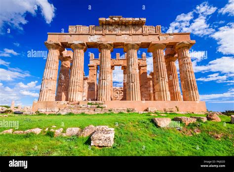 Selinunte En Sicile Ancienne Ville Grecque Sur La Côte Sud Ouest De