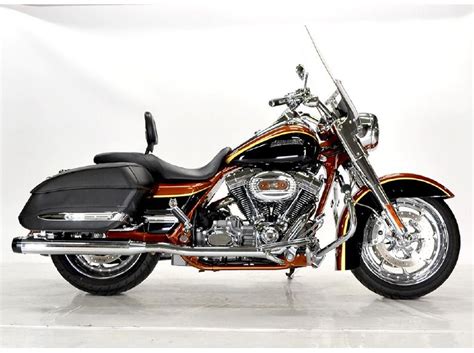 Buy 2008 Harley Davidson Cvo Road King Flhrse4 On 2040 Motos