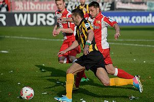 Geburtstagsfeier Mit Punktgewinn Sportgemeinschaft Dynamo Dresden