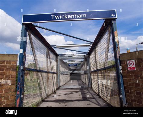 Twickenham station hi-res stock photography and images - Alamy