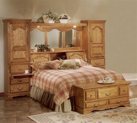 Cedar Lined Red Oak Wood Mirrored Bed Headboard Storage Towers Piers