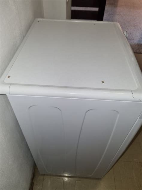 Pralni stroj Candy GV 138 TWHC3