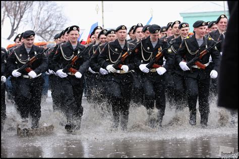 Под Калининградом высадилась морская пехота