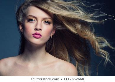 Imágenes similares fotos y vectores de stock sobre Beautiful blonde