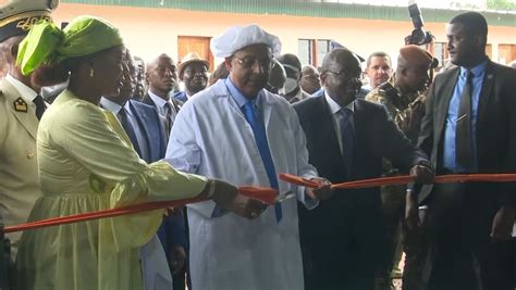 Le Premier Ministre Patrick Achi Inaugure Une Usine De Transformation De