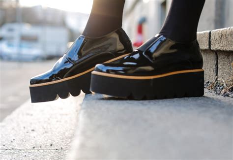 Preppy Outfit With Platform Loafers Fashion Blog Berlin