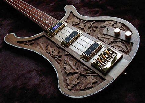 What Bass Guitar Did Lemmy Play Ins