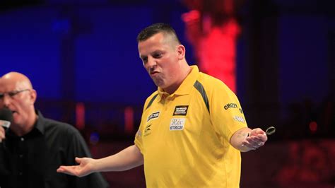 Grand Slam of Darts: Dave Chisnall beats Kim Huybrechts in semi-finals ...