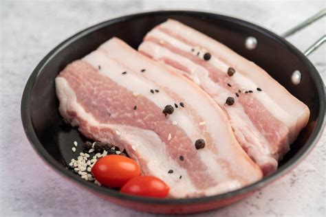 Boucherie à Annecy Le Porc Est Une Viande Rouge Ou Blanche Maison
