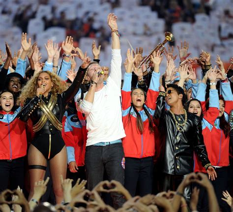 Beyonce Performing At The Pepsi Super Bowl Halftime Show In Santa