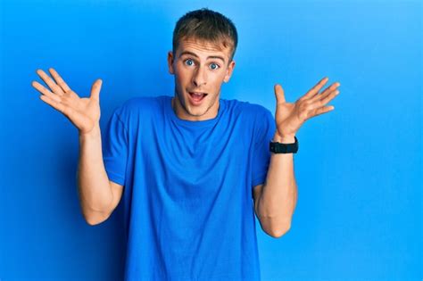 Guy Excited Images - Free Download on Freepik