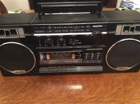 Vintage Sanyo Boombox Radio Cassette Recorder Ghettoblaster 1980s Ebay