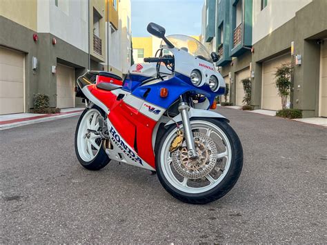 1989 Honda VFR400 NC30 Iconic Motorbike Auctions