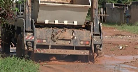 G Moradores Reclamam De Lama E Gua Nas Ruas Da Ch Cara Mea Em