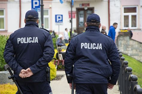 Chcesz zostać policjantem Funkcjonariusze zapraszają w swoje szeregi