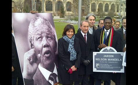 Photo Anne Hidalgo Et Bertrand Delanoe Inaugurent Le Jardin Nelson