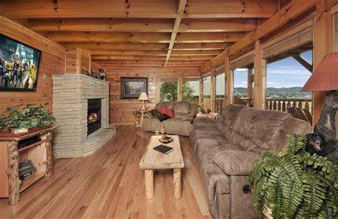 Outrageous Cabins LLC (Sevierville, TN) - Resort Reviews - ResortsandLodges.com