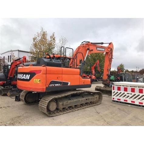 Doosan Dx Lc Tracked Excavator