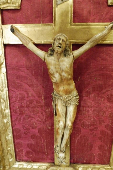 Proantic Christ En Ivoire Eme Dans Son Cadre En Bois Dor