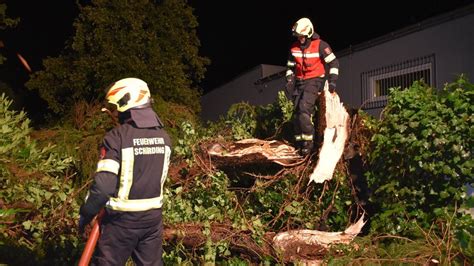 N Chste Unwetter Sorgen F R Hunderte Eins Tze In O Ooelfv