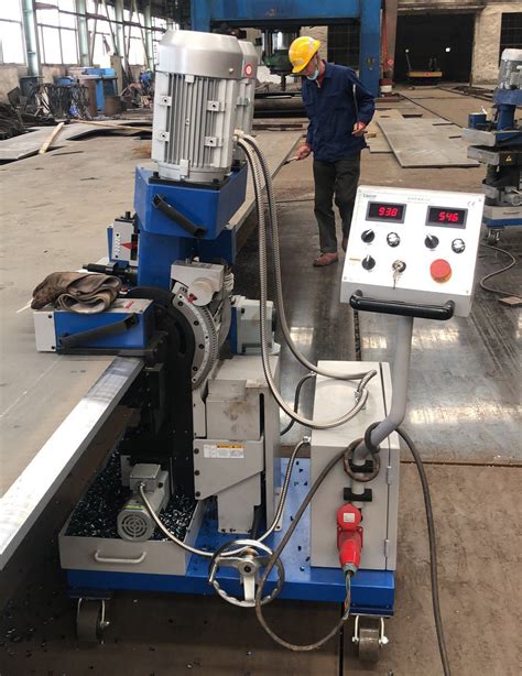 Gmm L Self Propelled Plate Edge Cold Beveling Machine China Auto