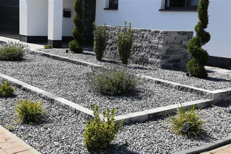 Advantages and Types of Decorative Gravel