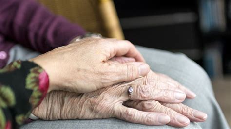 Alzheimer La Fda Approva Il Primo Farmaco In Puglia Uno Dei Centri