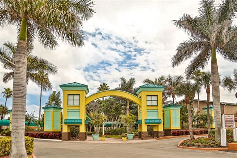 International Palms Resort Gallery | Cocoa Beach, Florida