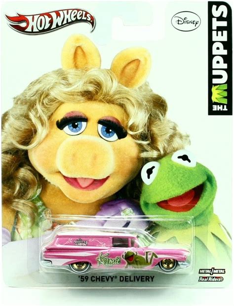 Amazon Hot Wheels Disney The Muppets Miss Piggy Kermit Chevy Delivery Pink White