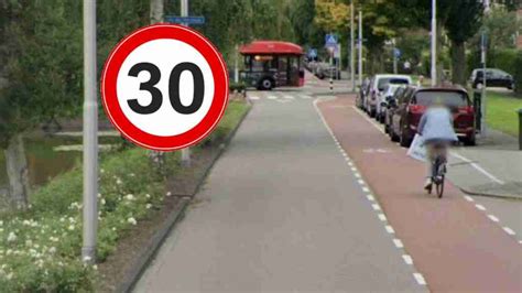 Amstelveen Denkt Ook Aan Wegen Met Maximum Snelheid Kilometer Per