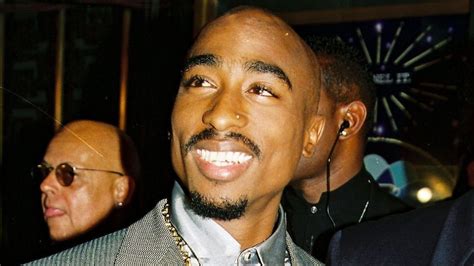 Tupac Shakur Steckbrief Biografie Tod Musik Und Alle Infos