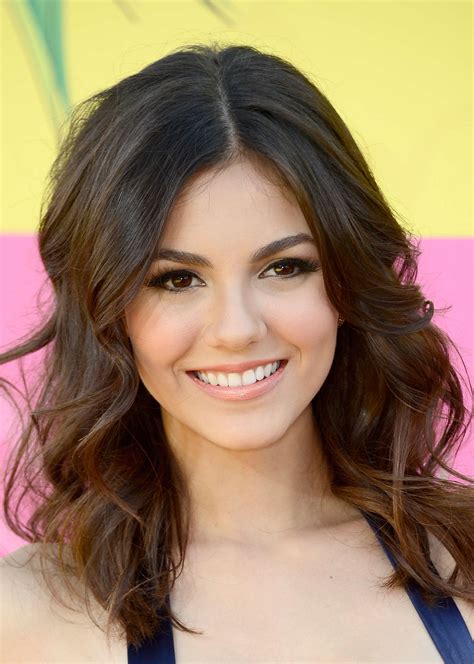 Victoria Justice 2013 Kids Choice Awards 03 Gotceleb