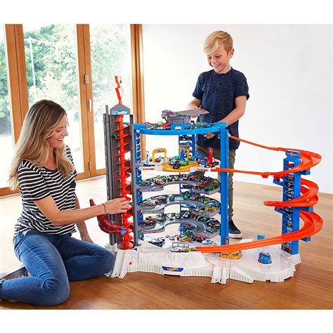 Hot Wheels Ultimate Garaj Dev Kule Oyun Seti Loco Poco Oyuncak