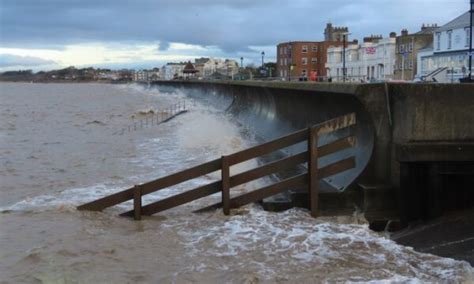 Video One Of The Highest Tides Of The Year Seen In Burnham