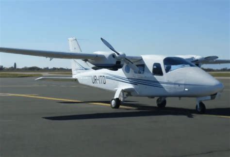 Tecnam P2006t Guide And Specs A Multi Engine Choice Aviator Insider