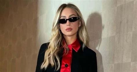 Alix Earle Flaunts Toned Body In Orange Bikini Fans Say Hottest Girl Meaww