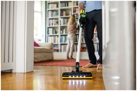 Пылесос KARCHER VC 7 Cordless yourMax, черный/желтый — купить в ...