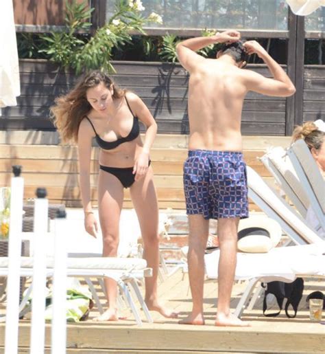 Hot Sexy Oyku Karayel Bikini Pics