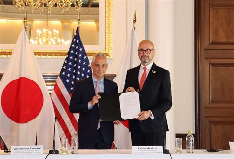 Coca Cola Bottlers Japan And U S Department Of State Sign