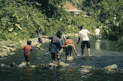 Optimalisasi Pemanfaatan Potensi Lokal Untuk Meningkatkan Taraf Ekonomi