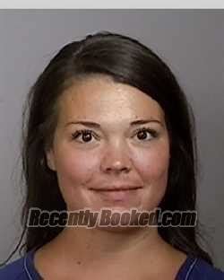 Recent Booking Mugshot For LINDSEY DAVIS In Manatee County Florida