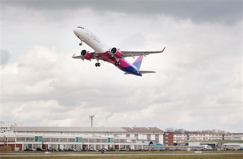 Wien Wizz Air stellt alle Flüge ein