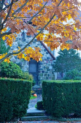 Autumn In The Gardens On Exeter Street Joe Shlabotnik Flickr