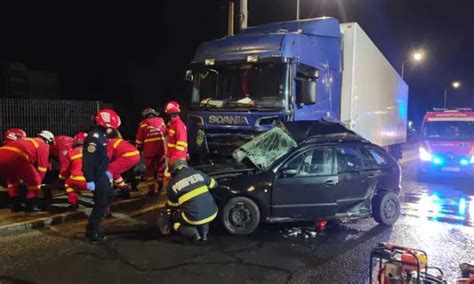 Accident teribil Un șofer de 22 de ani a murit pe loc epitesti