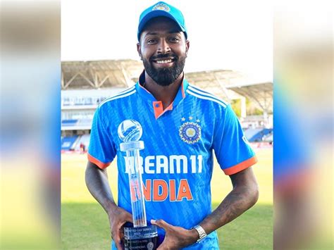 Hardik Pandya S Viral Gesture For Fan After Accidentally Hitting Her