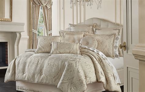 Croscill Classics Bedding Decorative Pillows And Comforter Sets In Full Queen King Cal King