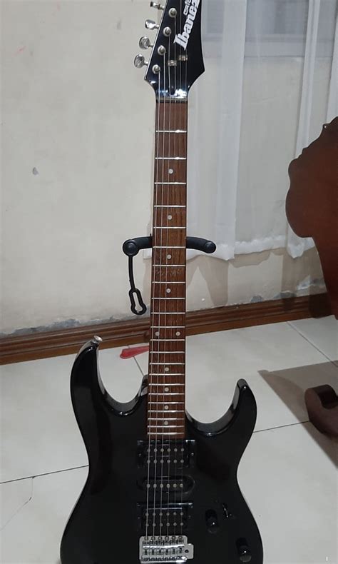 Ibanez Gio Electric Guitar Hobbies And Toys Music And Media Musical