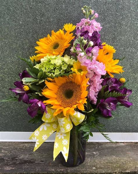 Sunny Day Bouquet South Windsor Florists Broad Brook Gardens