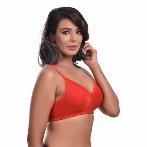 Padded Ladies Plain Cotton Bra Red Size 32b At Rs 72 Piece In New